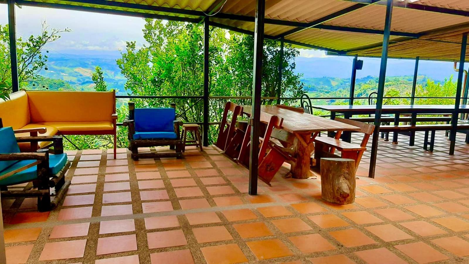 Mountain View Hostel San Peregrino Eksteriør bilde